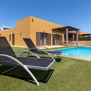 https://villa-vistas-by-calima-villas.in-canary-islands.com